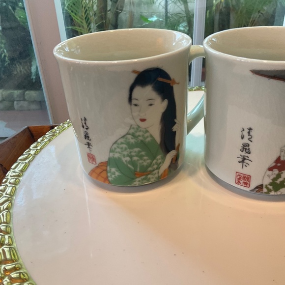VTG Lovely Japanese Geisha Coffee Mugs 2 Total - Picture 5 of 7